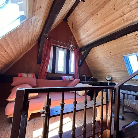 Rustikale Alte Fachwerk Burg In Winden Bei Nassau Apartment