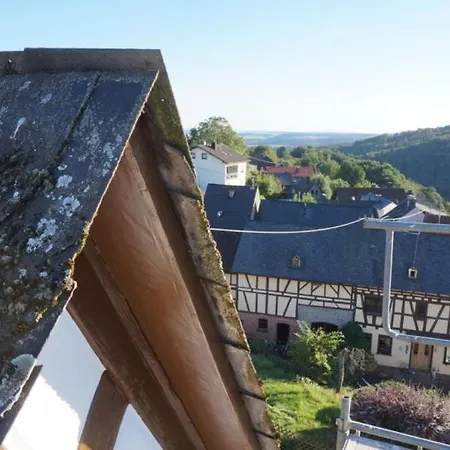 Rustikale Alte Fachwerk Burg In Winden Bei Nassau *